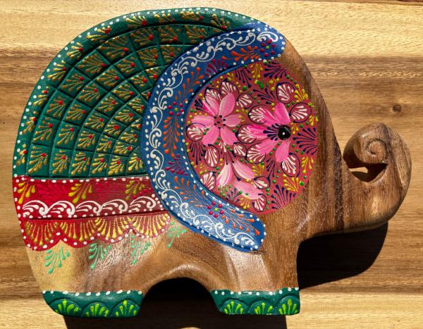 Handcrafted Hand Painted Wooden Elephant Dish - Green